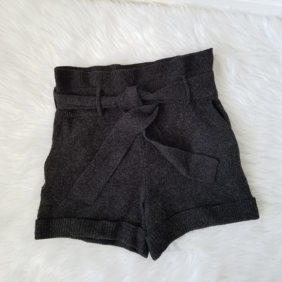 Madewell Pants - Wallace 100% Wool Paper Bag High Rise Short XS
